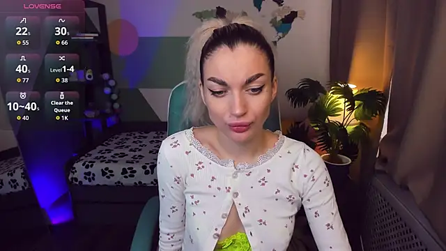 Alice Cutieee online show from 10.06.25