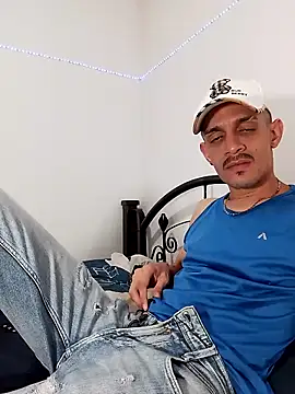 LATINO27CM online show from 10.18.25