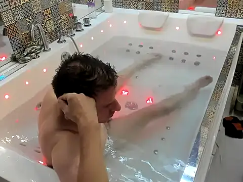 Snapshot of dwarazyM chatting on 09.29.25 dwarazyM online show from 09.29.25