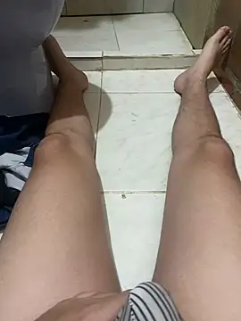 Snapshot of Dani-202p chatting on 09.27.25 Dani-202p online show from 09.27.25