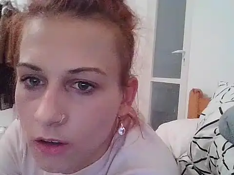 HotLenaX online show from 10.23.25