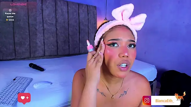 Bianca Ethan online show from 06.25.26