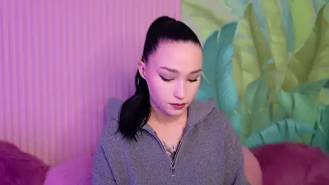 Snapshot of Amanda_Choi chatting on 10.11.25 Amanda Choi online show from 10.11.25