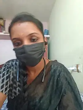 Snapshot of Tamil_Swathi chatting on 04.30.26 Tamil Swathi online show from 04.30.26