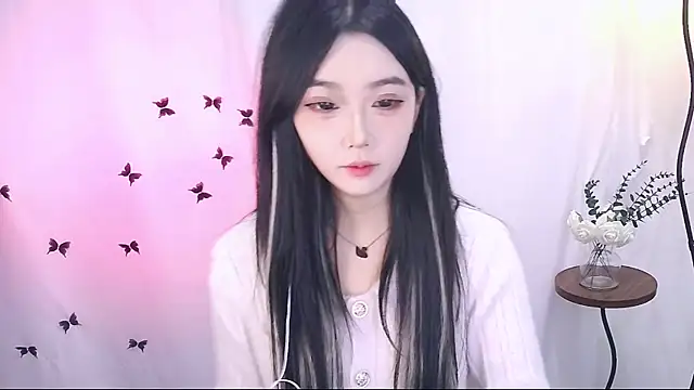 Snapshot of Miao-Maimiao chatting on 11.28.25 Miao-Maimiao online show from 11.28.25