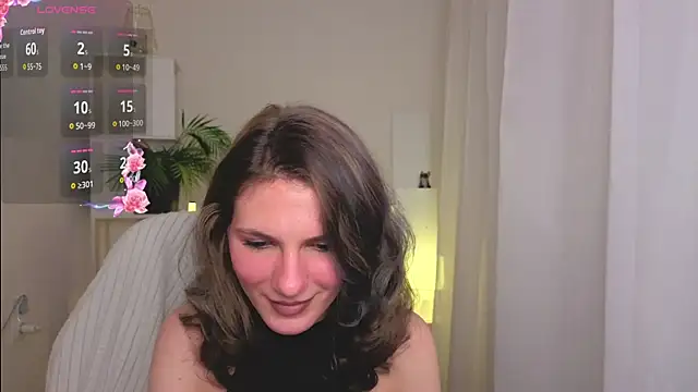 Snapshot of CipherellaFure chatting on 10.13.25 CipherellaFure online show from 10.13.25