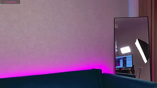 EllaCanny online show from 04.09.26