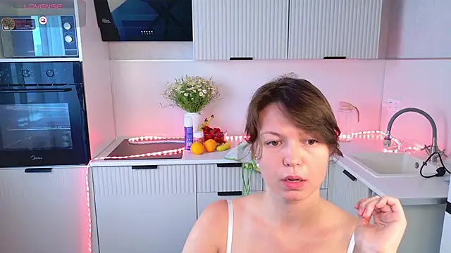 EllaCanny online show from 05.26.26