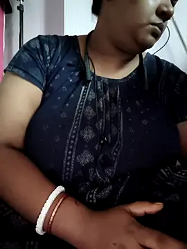 Snapshot of Deborbhavi222 chatting on 05.01.26 Deborbhavi222 online show from 05.01.26