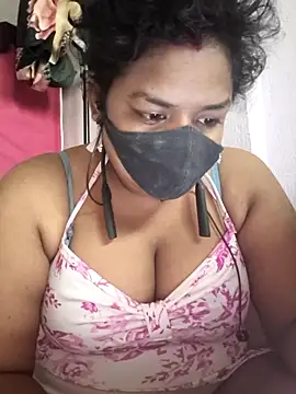 Snapshot of Deborbhavi222 chatting on 05.12.26 Deborbhavi222 online show from 05.12.26