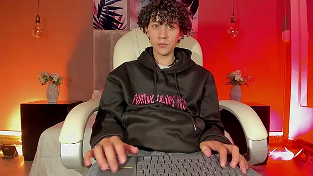 Helios Obscuro online show from 11.09.25