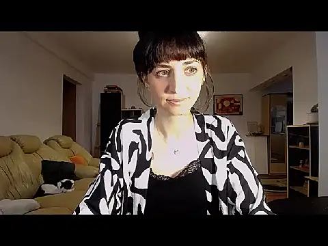 Snapshot of ErikaSecrets chatting on 05.12.26 ErikaSecrets online show from 05.12.26