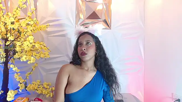 Snapshot of Taira_Bms chatting on 10.20.25 Taira Bms online show from 10.20.25