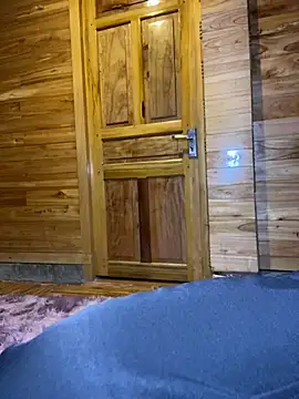 violet-00 online show from 11.14.25