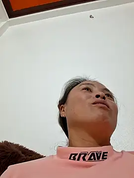 xuxulovezz online show from 11.21.25