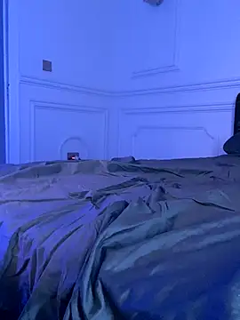 Zola Nooryi online show from 09.22.25