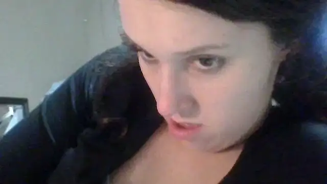 Snapshot of brunettebabexo3 chatting on 10.28.25 brunettebabexo3 online show from 10.28.25