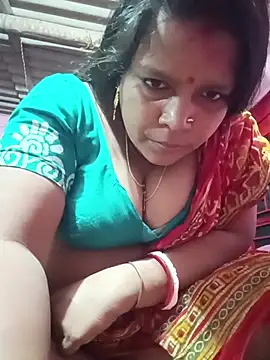 Snapshot of reya743 chatting on 11.25.25 reya743 online show from 11.25.25