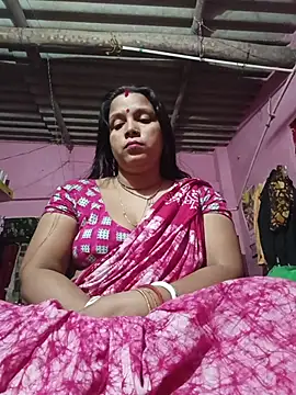 Snapshot of reya743 chatting on 11.27.25 reya743 online show from 11.27.25