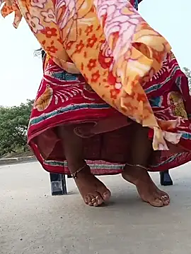 Snapshot of reya743 chatting on 12.22.25 reya743 online show from 12.22.25