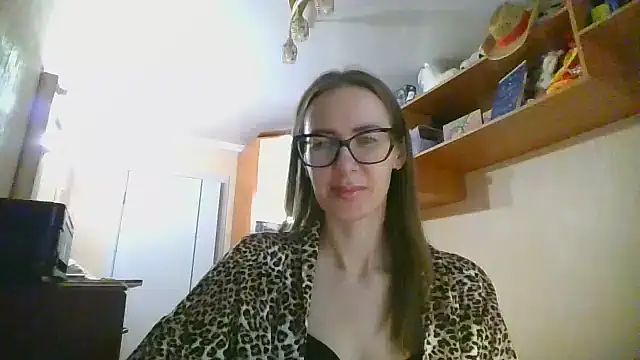 Snapshot of Norivann chatting on 11.12.25 Norivann online show from 11.12.25