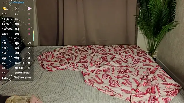 Snapshot of Elsie_Cutties chatting on 01.06.26 Elsie Cutties online show from 01.06.26