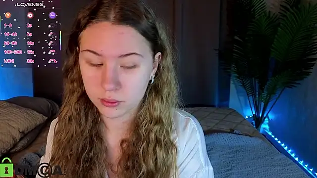 Snapshot of Elsie_Cutties chatting on 02.02.26 Elsie Cutties online show from 02.02.26