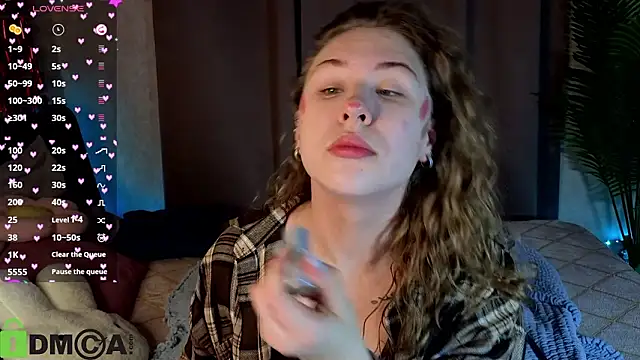 Snapshot of Elsie_Cutties chatting on 02.04.26 Elsie Cutties online show from 02.04.26