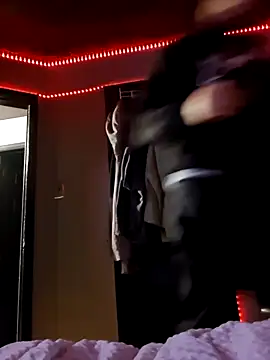 Snapshot of Painstickwes chatting on 02.27.26 Painstickwes online show from 02.27.26