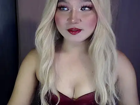 Eyes-on-me online show from 03.08.26