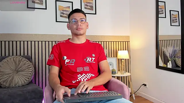 Snapshot of marcuswildx chatting on 09.24.25 marcuswildx online show from 09.24.25