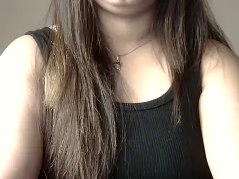 Aaliya02 online show from 10.27.25