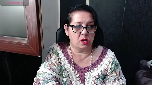 Snapshot of MissSanjanne chatting on 05.22.26 MissSanjanne online show from 05.22.26