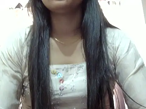 Snapshot of ANAYA_BABEE chatting on 10.17.25 ANAYA BABEE online show from 10.17.25