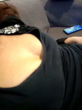 Snapshot of prismia chatting on 10.13.25 prismia online show from 10.13.25