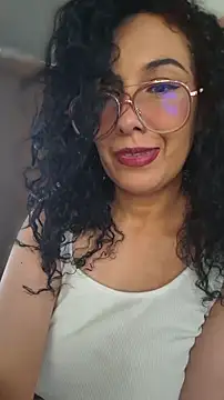 Snapshot of LondonHilton chatting on 02.25.26 LondonHilton online show from 02.25.26