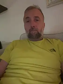 Snapshot of Scotipol chatting on 09.27.25 Scotipol online show from 09.27.25