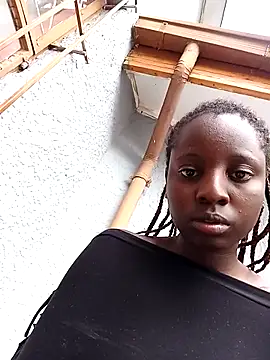 HotPetite 25 online show from 10.06.25