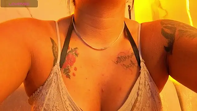 Samy Queen Tx online show from 10.15.25