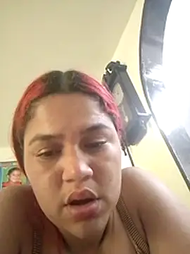 Snapshot of abysaenz chatting on 10.15.25 abysaenz online show from 10.15.25