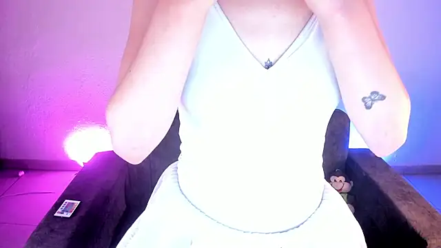 zakura Haruno online show from 11.05.25