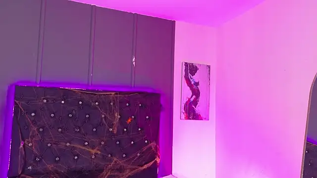 Kataaleya  12 online show from 10.31.25