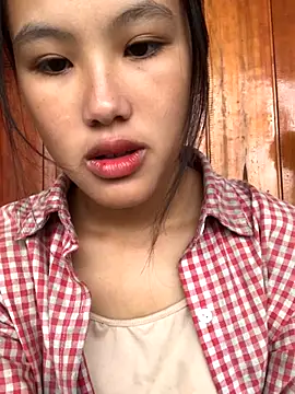 Snapshot of Mai_lovely chatting on 10.04.25 Mai lovely online show from 10.04.25