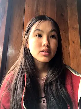 Mai lovely online show from 11.19.25