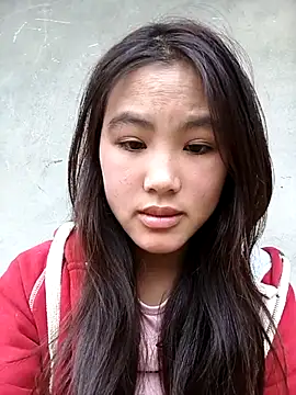 Mai lovely online show from 12.18.25