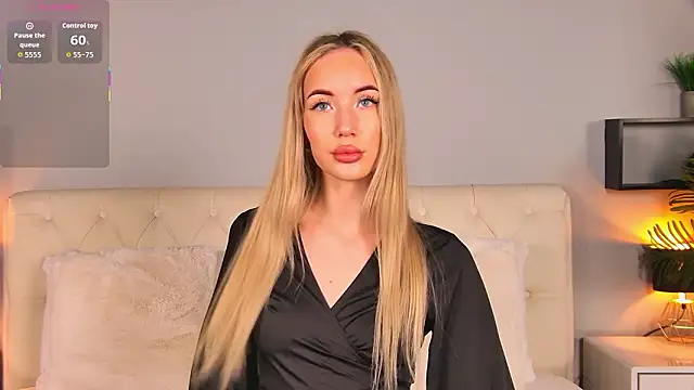 Snapshot of MaryDavies chatting on 02.02.26 MaryDavies online show from 02.02.26