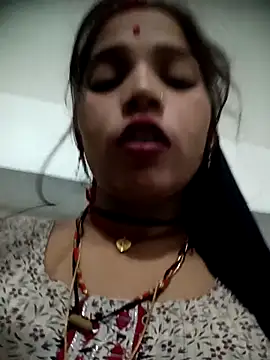 Snapshot of Mahek_love143 chatting on 05.25.26 Mahek love143 online show from 05.25.26