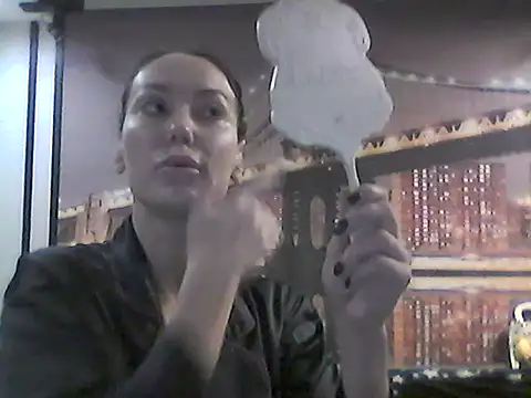 Selirine online show from 10.17.25