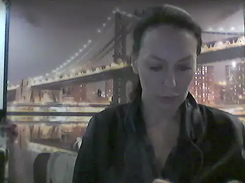 Selirine online show from 10.21.25