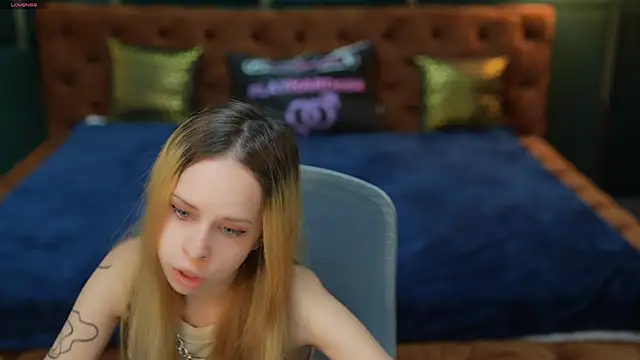 Luchi Sun online show from 11.24.25